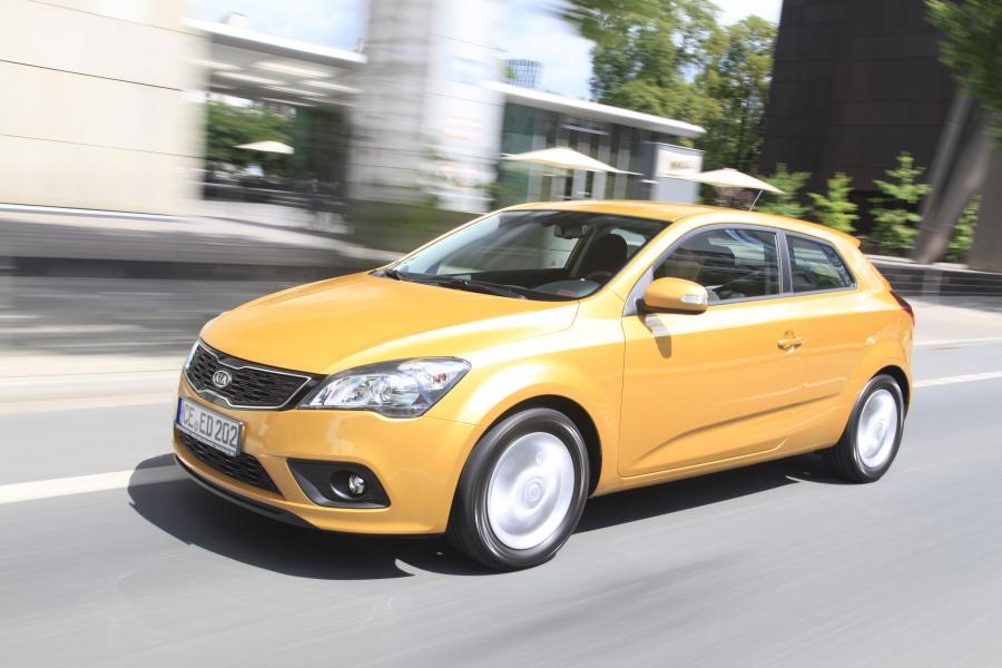  Kia pro_cee&rsquo;d EcoDynamics 2011 года  (фото 45 из 133)